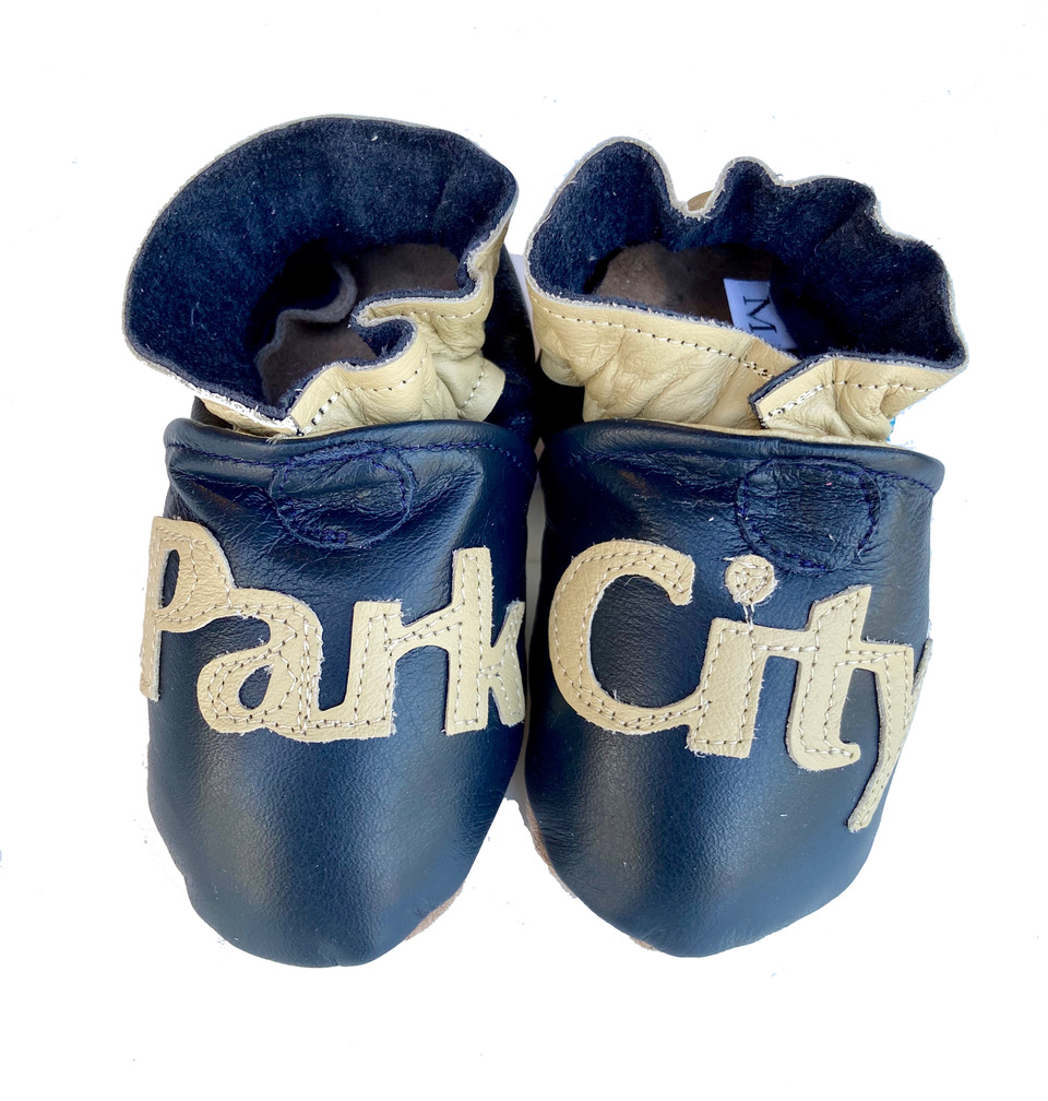 Park City Shoes In Navy